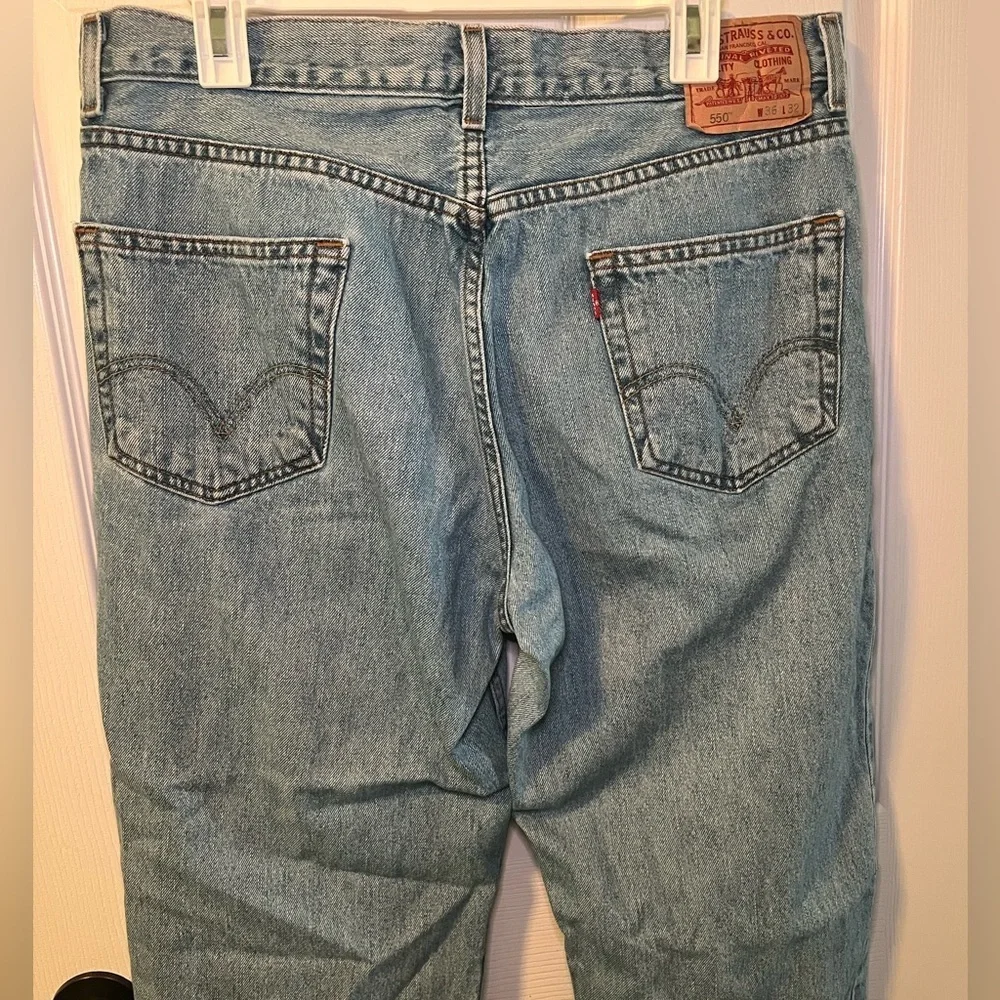 550 Levi's Men's Blue Jeans Size 36x32
